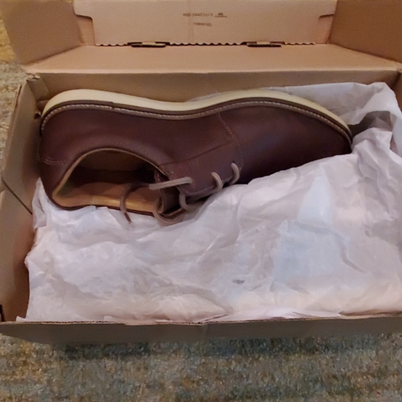 Clark's Grandin Plain Tan Men's Shoes - Picture 2 of 8